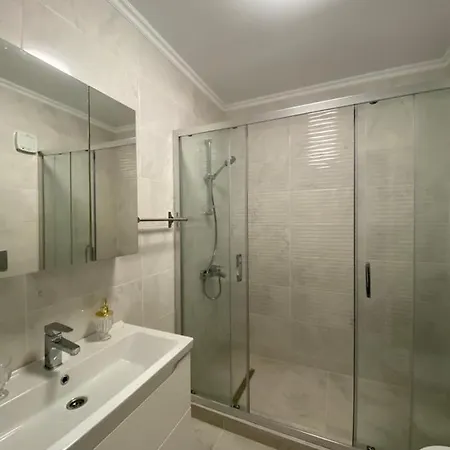 Luxury Solid Butoaie Apartment *