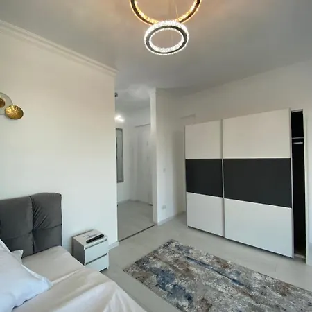 Luxury Solid Butoaie Apartment