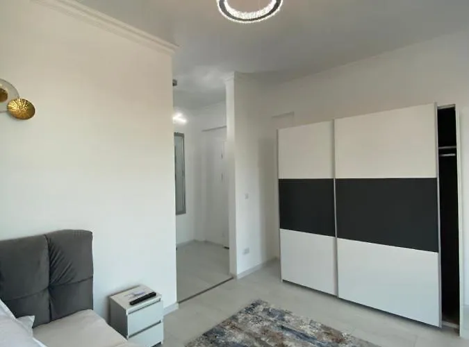 Luxury Solid Butoaie Lejlighed