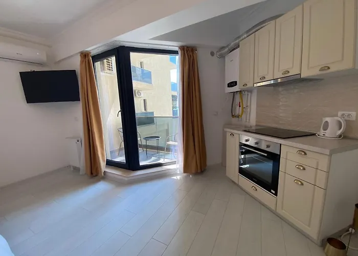 Luxury Solid Butoaie Lejlighed *